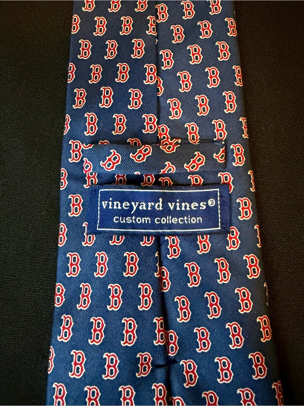 MLB Boston Red Sox Silk Tie Custom Collection Vineyard Vines - Picture 3 of 11